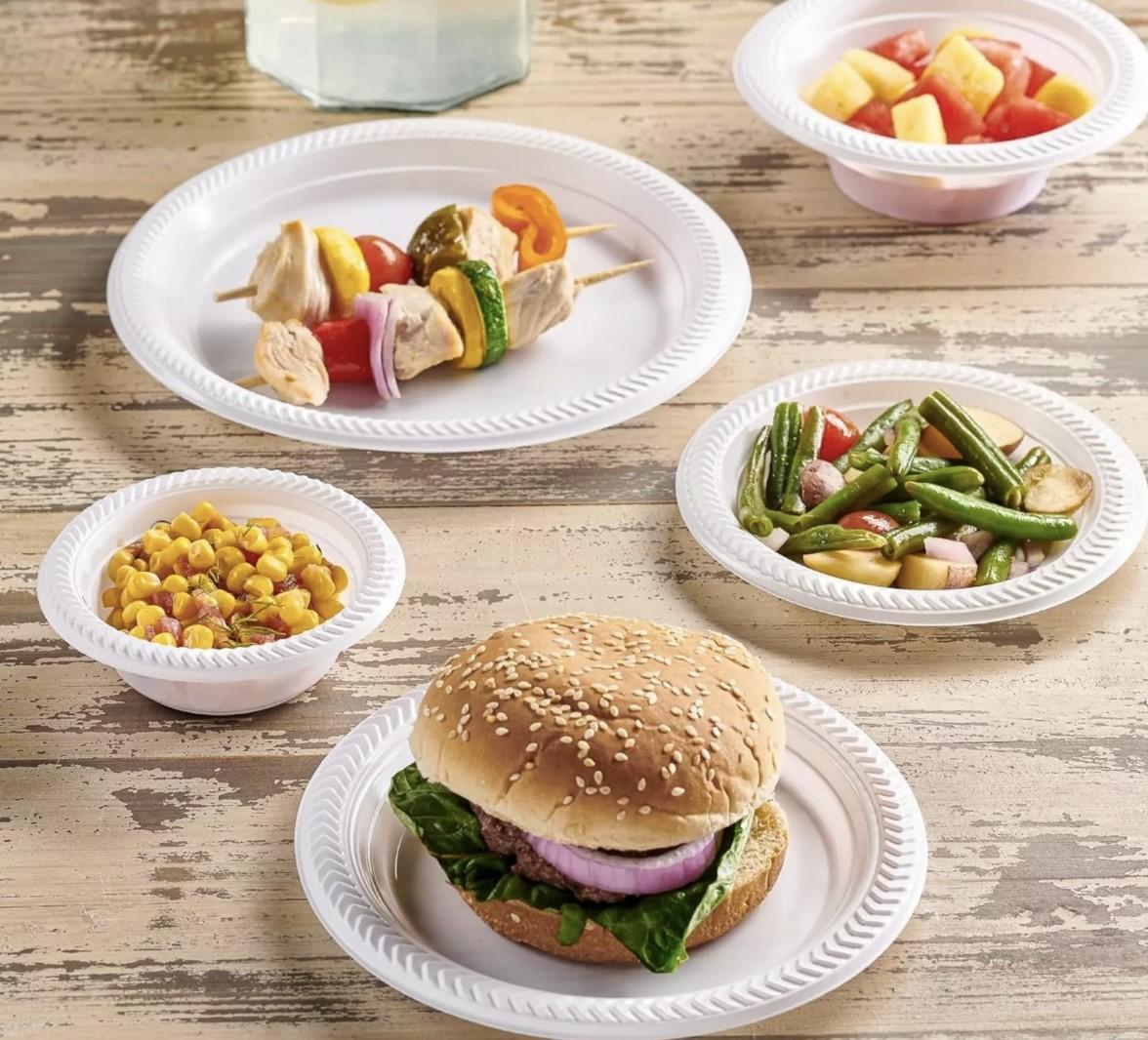 Plastic Plates- 9 inch- Heavy Duty